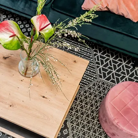 Domillion 1bdr Traku Str Apt&free Parking Tr135 *