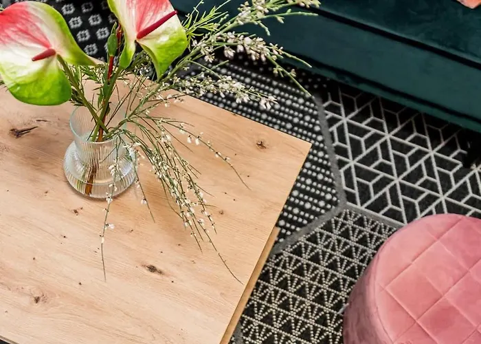 Domillion 1bdr Traku Str Apt&free Parking Tr135 *